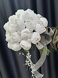 İnci Detaylı Beyaz Şakayık Buketi