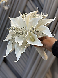 TAŞLI GALA GELİN ÇİÇEĞİ