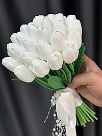 SARARMAYAN SOLMAYAN ISLAK LALE BUKETİ