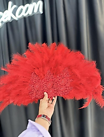 TÜYLÜ DANTELLİ KIRMIZI YELPAZE ( büyük boy )