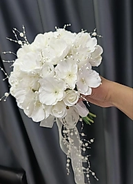 İncili ıslak gelincik buketi