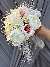 PEMBE & KREM İNCİLİ GELİN ÇİÇEĞİ