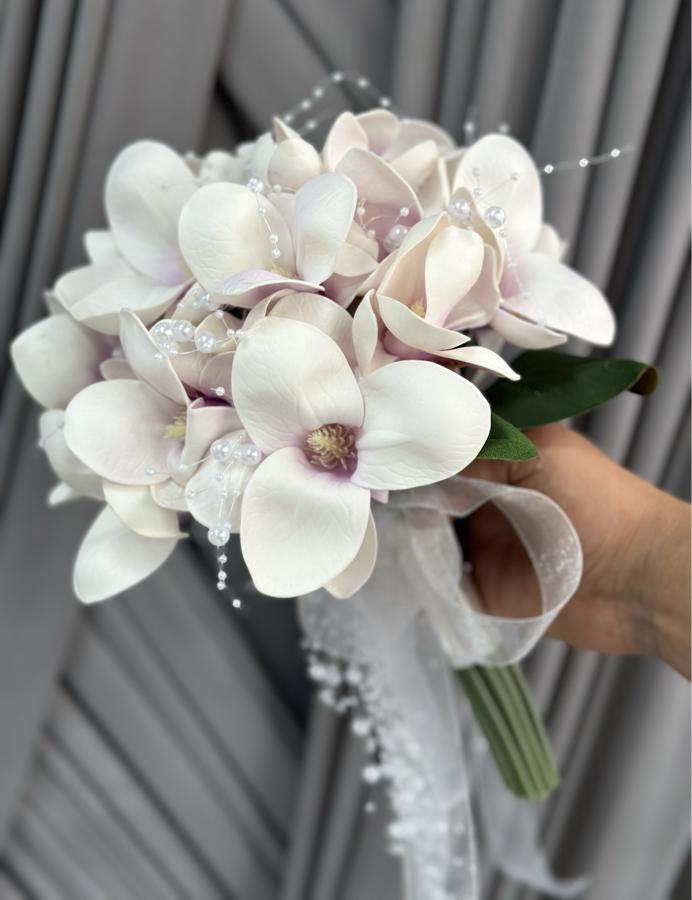 İNCİLİ LİLA MANOLYA GELİN ÇİÇEĞİ