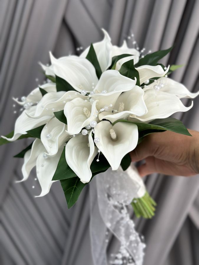 İNCİLİ GALA GELİN ÇİÇEĞİ ( YAPRAKLI )