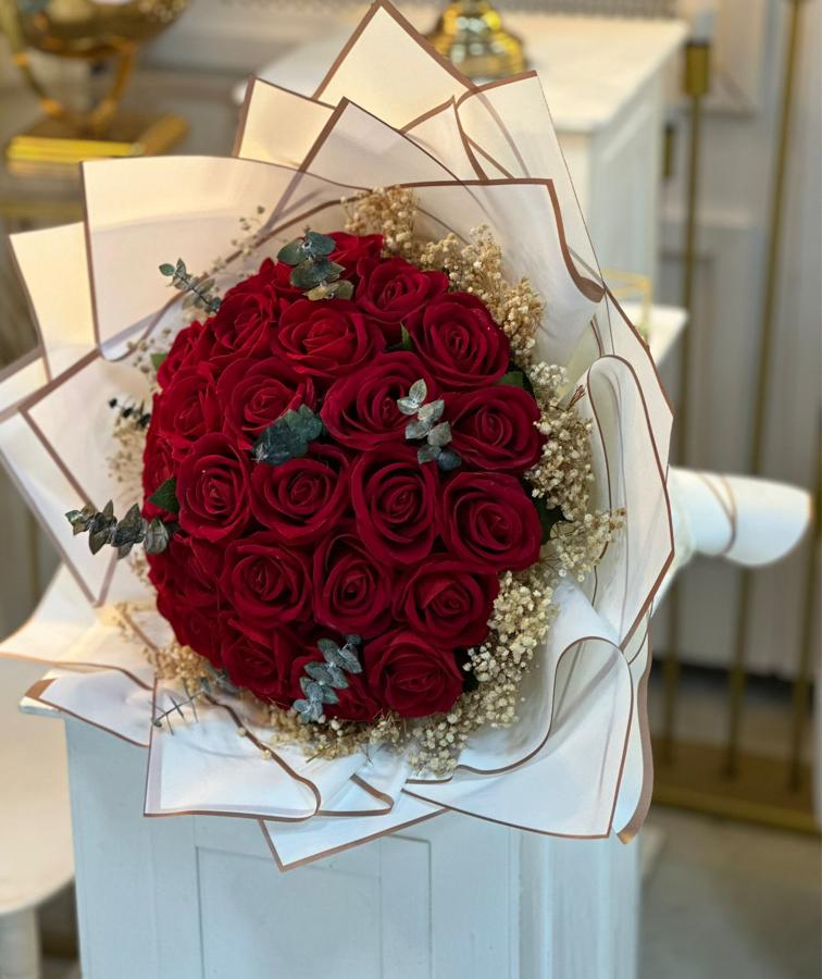 OKALİPTUS YAPRAKLI KIRMIZI İSTEME ÇİÇEĞİ