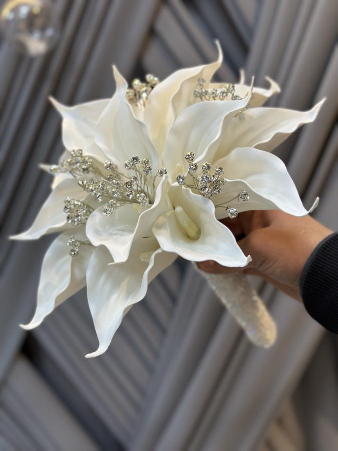 TAŞLI GALA GELİN ÇİÇEĞİ