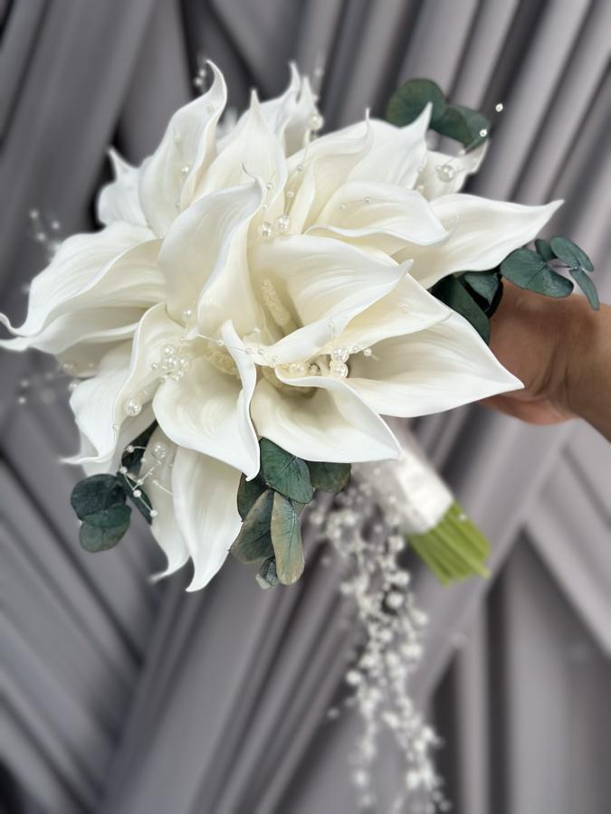 OKALİPTÜS YAPRAKLI İNCİLİ SARARMAYAN GALA ÇİÇEĞİ