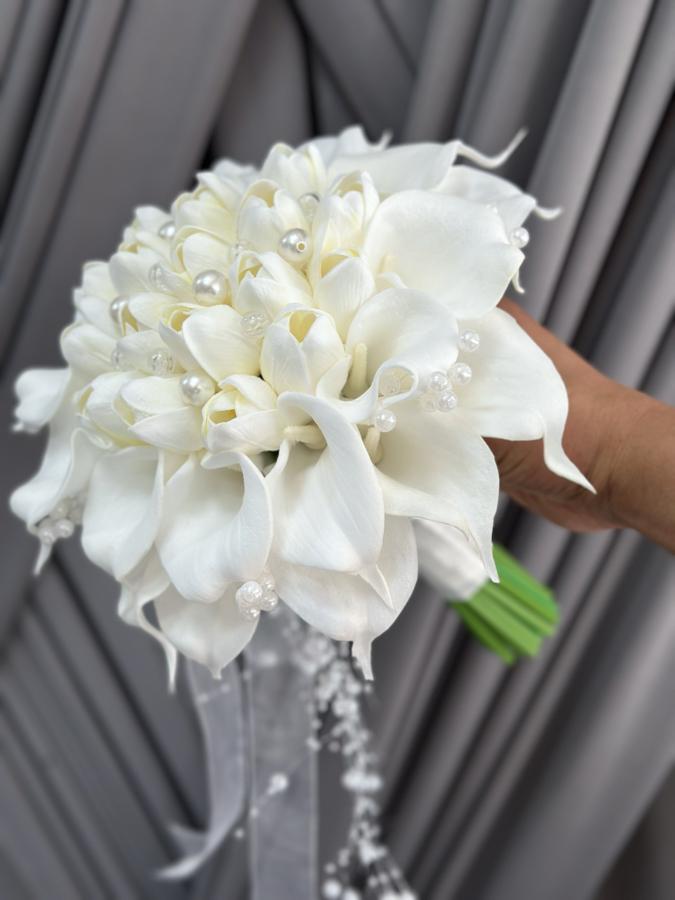 İNCİLİ ISLAK LALE & GALA GELİN ÇİÇEĞİ