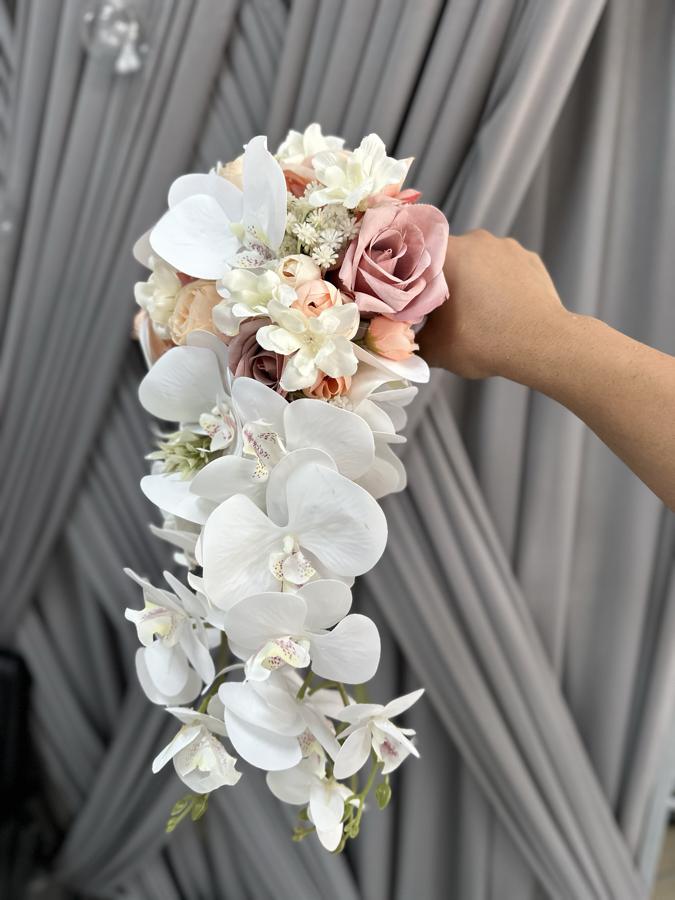 SARKAN ORKİDE GELİN ÇİÇEĞİ