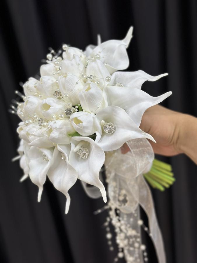 TAŞLI GALA LALE GELİN ÇİÇEĞİ