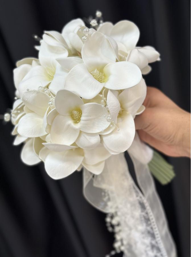 İNCİLİ MANOLYA GELİN ÇİÇEĞİ