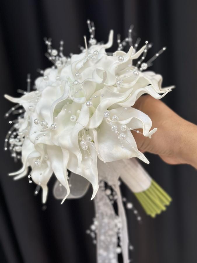 İNCİLİ ISLAK GALA