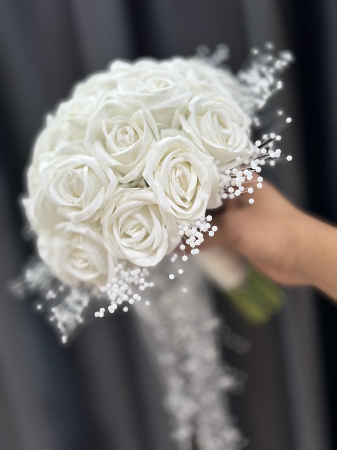 İNCİLİ GÜL GELİN ÇİÇEĞİ