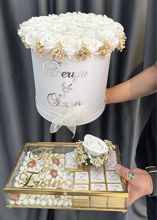 BEYAZ GÜLLÜ İSTEME ÇİÇEĞİ & İSTEME ÇİKOLATASI