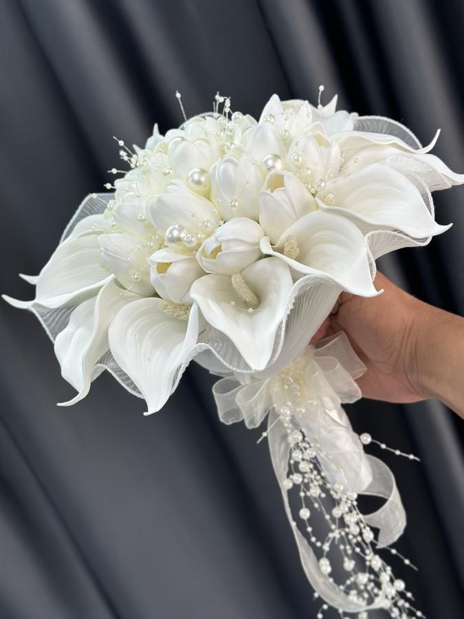 İNCİLİ LALE & GALA GELİN ÇİÇEĞİ