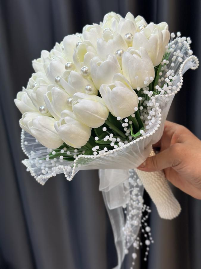 İNCİLİ & İNCİ TÜLLÜ LALE GELİN ÇİÇEĞİ