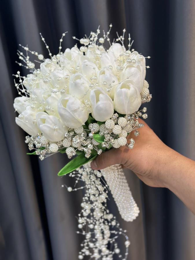 YOĞUN İNCİLİ LÜKS LALE GELİN ÇİÇEĞİ