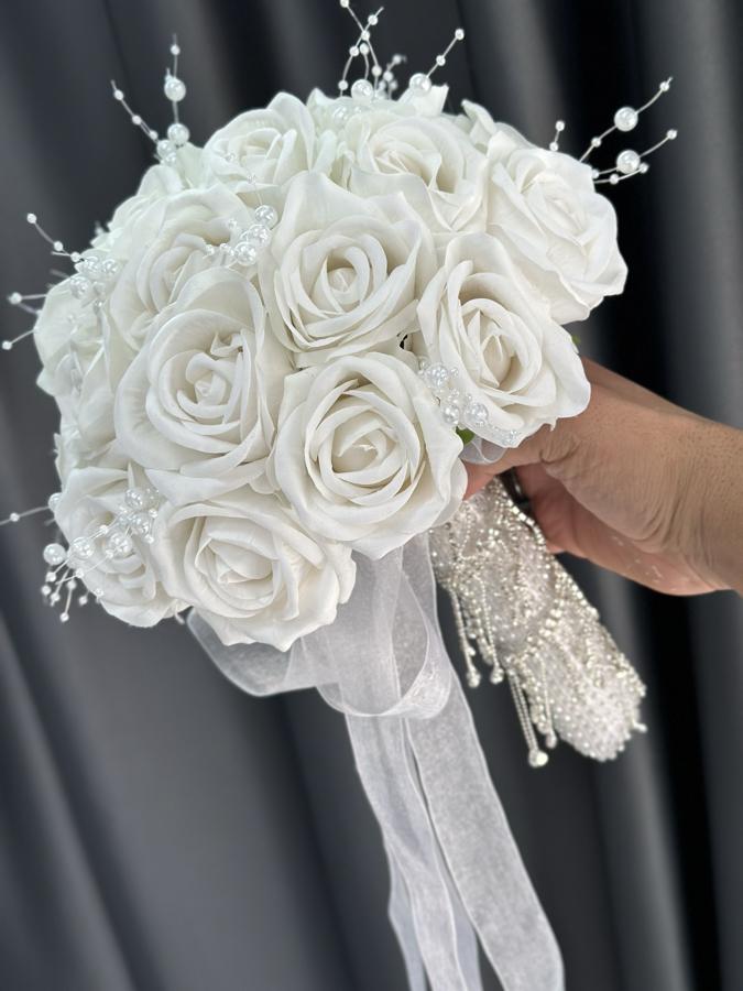 İNCİLİ BEYAZ GÜL GELİN ÇİÇEĞİ