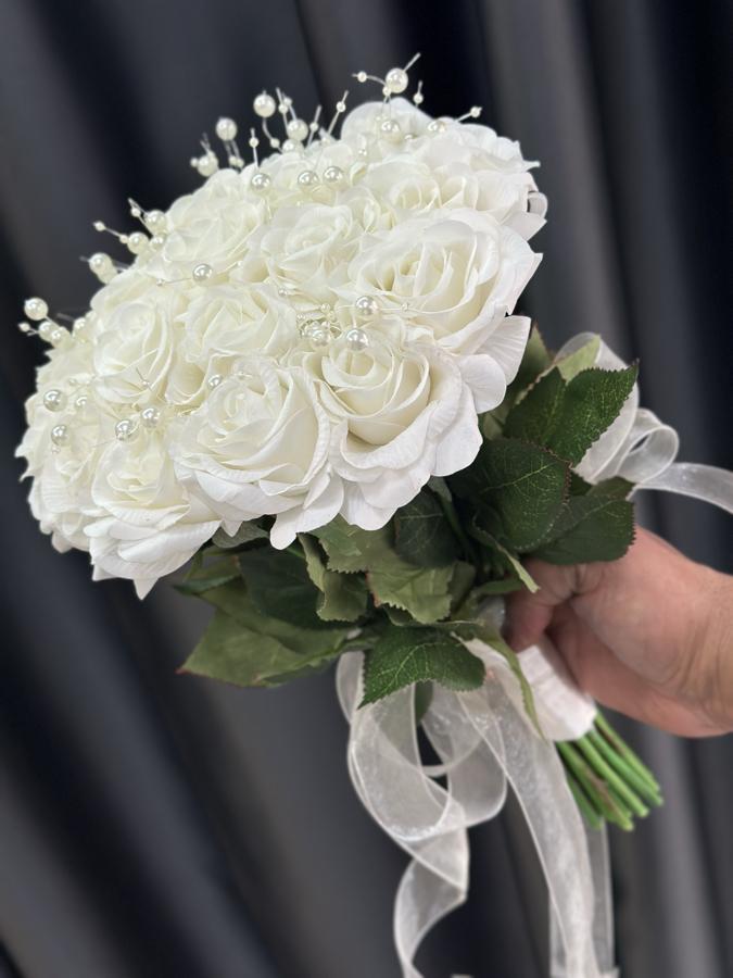 İnci detaylı Islak Gül Buketi