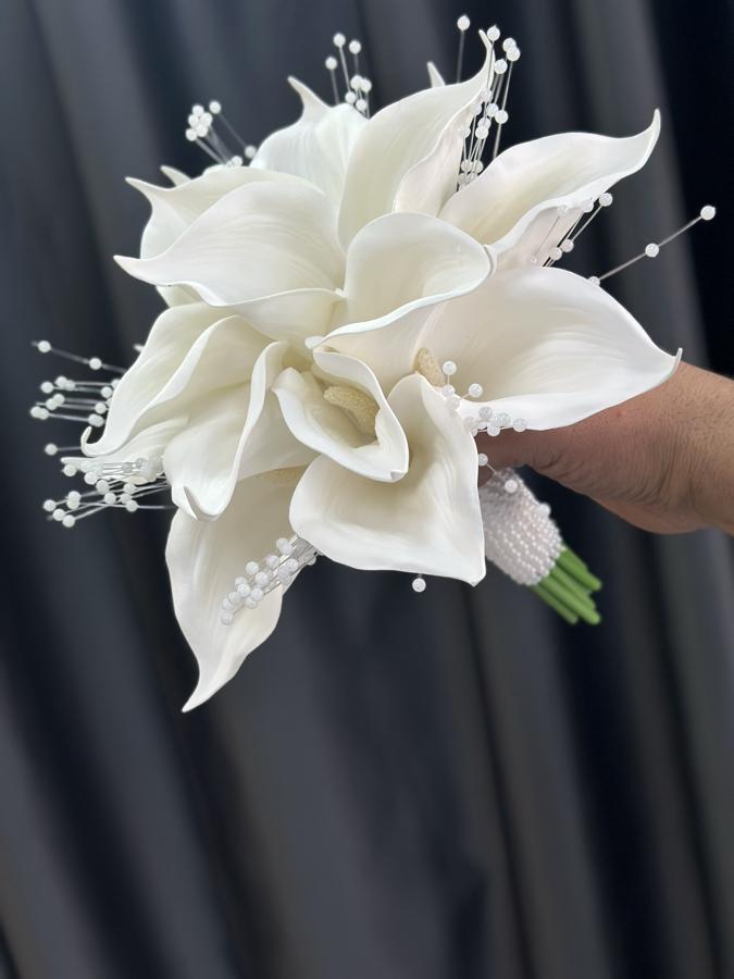 İnci Çıkıntılı Gala Gelin Çiçeği