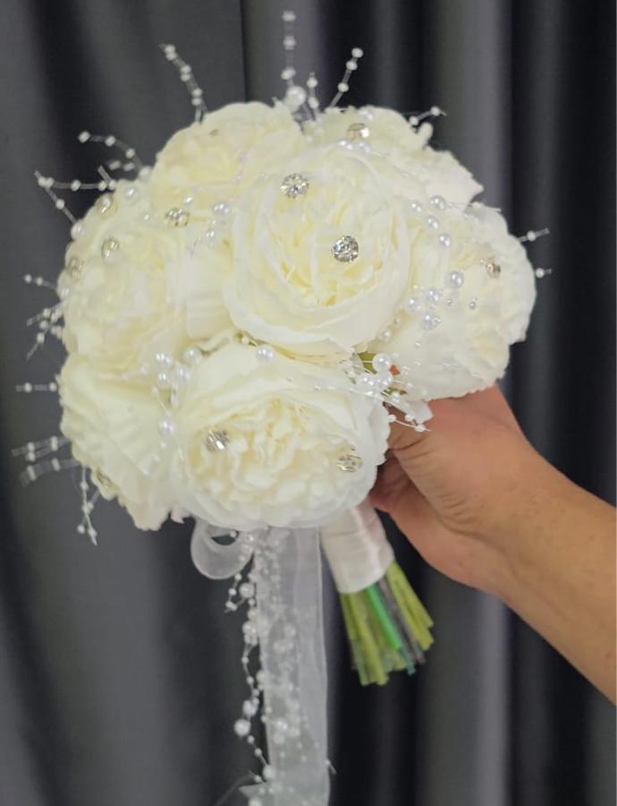 Açık şakayık buketi  ( inci & taş detaylı )