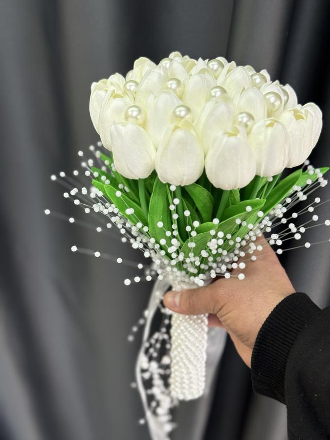 İnci detaylı Islak Lale Gelin Çiçeği